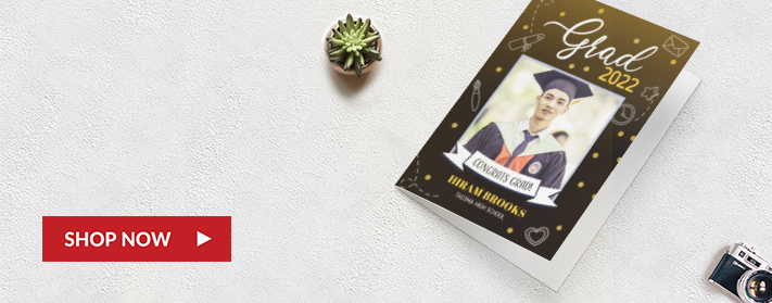 Jumbo sized greeting cards to congratulate the graduate